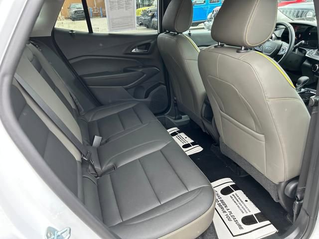 Used 2024 Chevrolet Trax ACTIV w/ Driver Confidence Package image 28