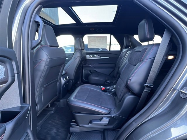 Used 2025 Ford Explorer ST w/ Sun And Sound Package image 13