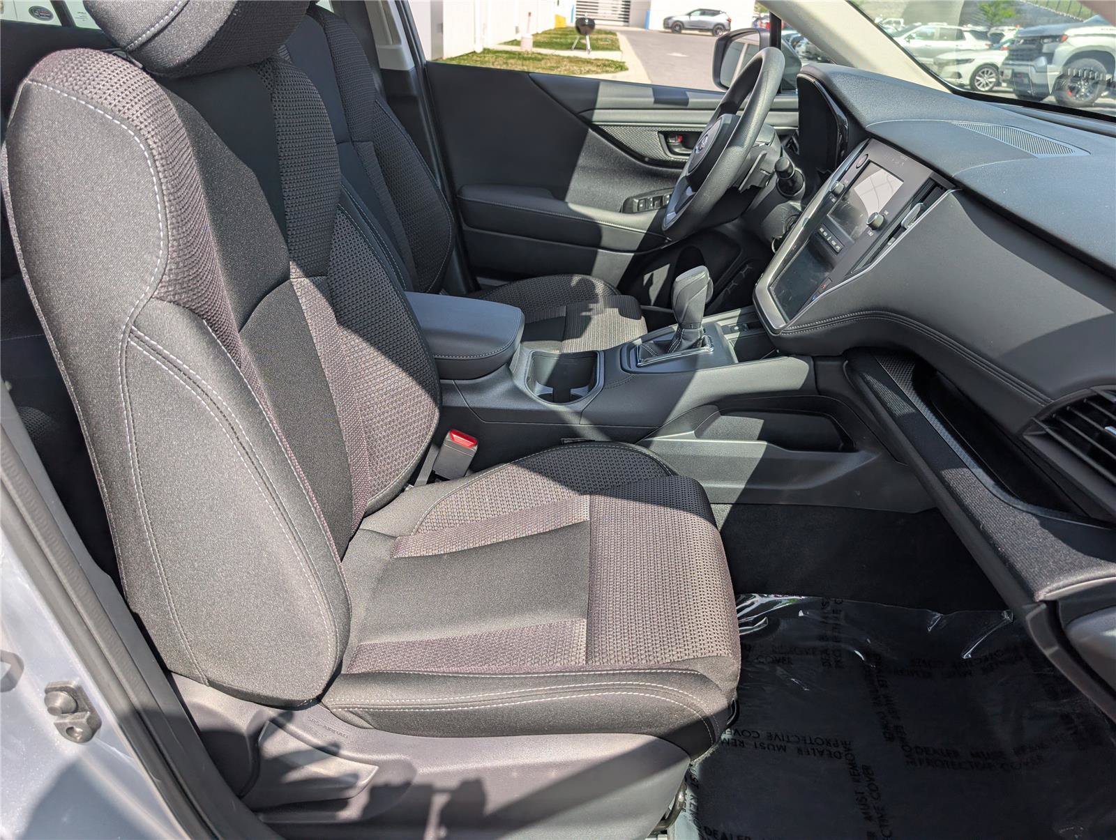 Used 2025 Subaru Outback AWD/4WD image 11