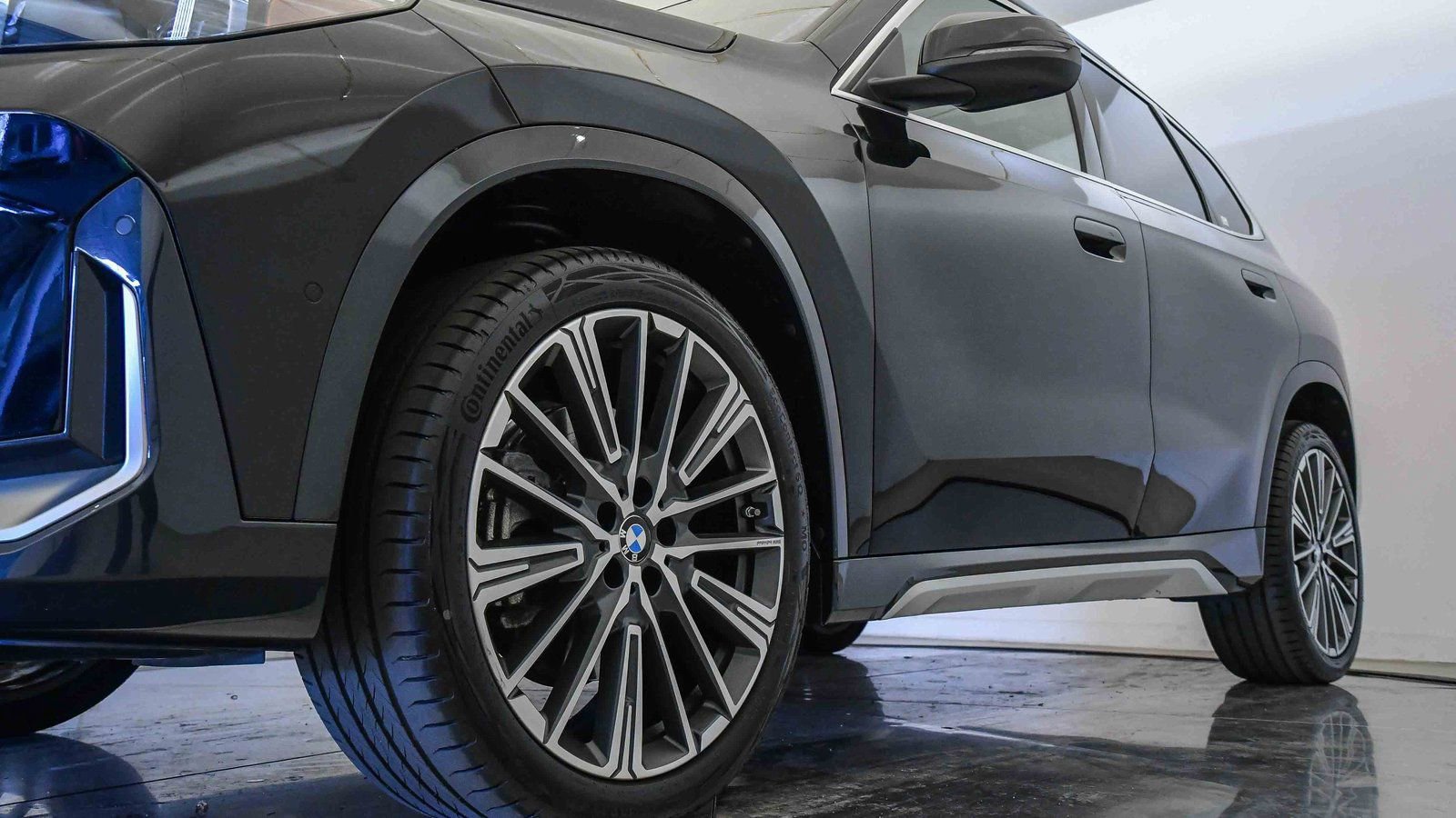 Used 2025 BMW X1 xDrive28i w/ Convenience Package image 10