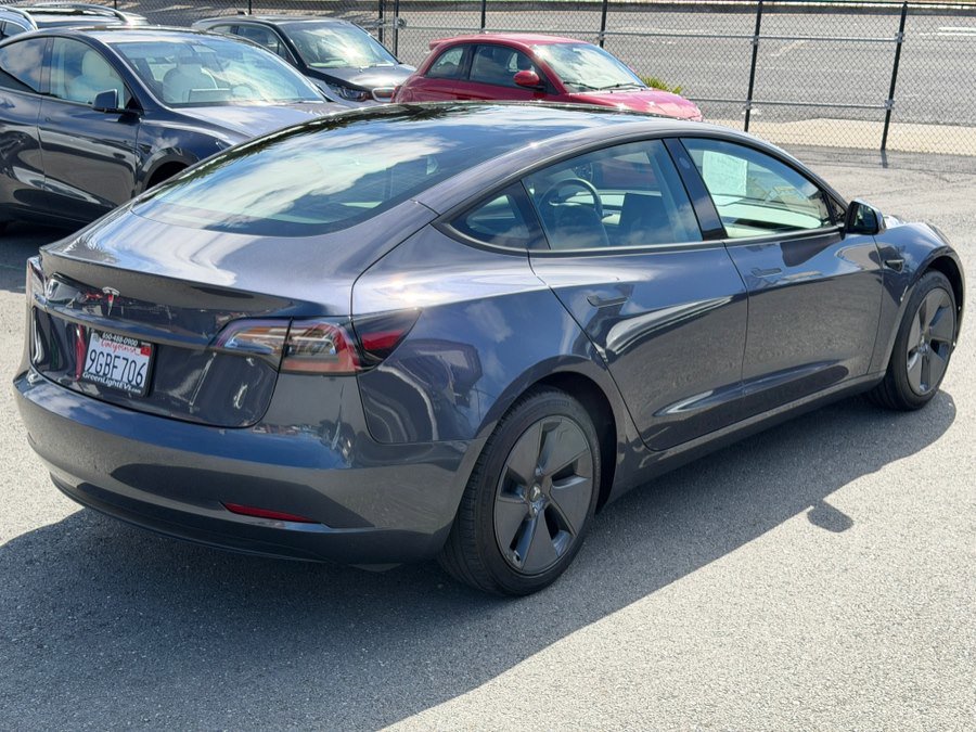 Used 2023 Tesla Model 3 Standard Range image 5