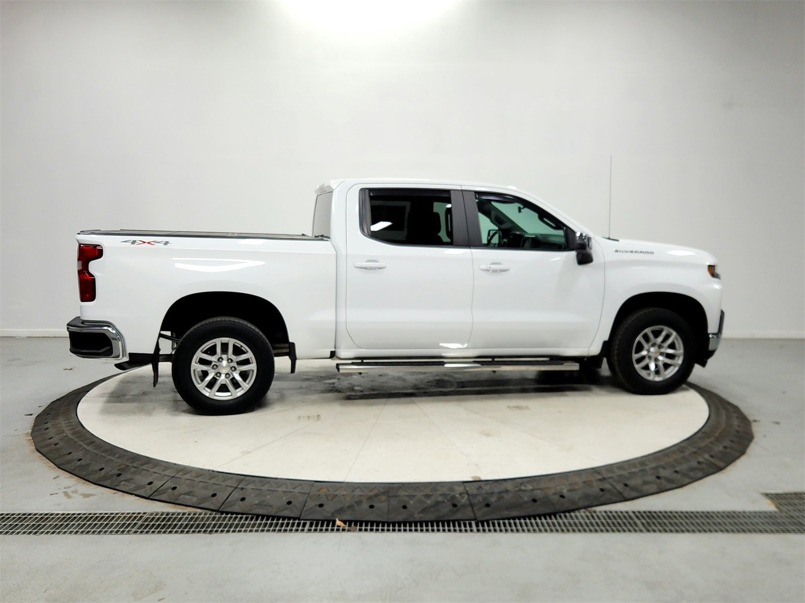 Used 2021 Chevrolet Silverado 1500 LT image 8