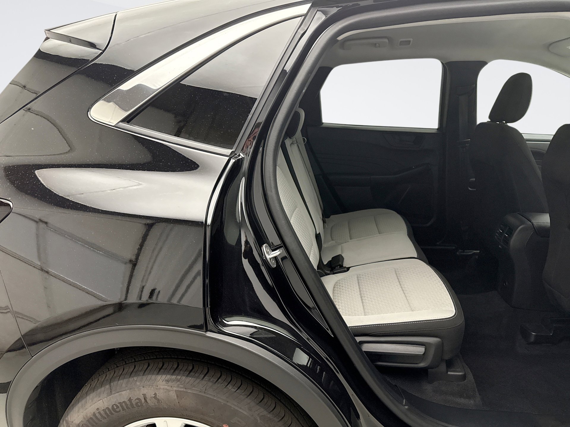 Used 2023 Ford Escape Active image 17