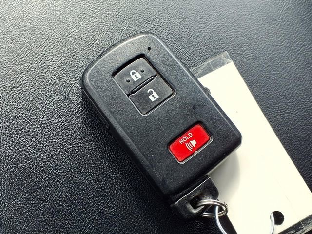 Used 2023 Toyota Tacoma TRD Sport w/ Advanced Technology Package image 10