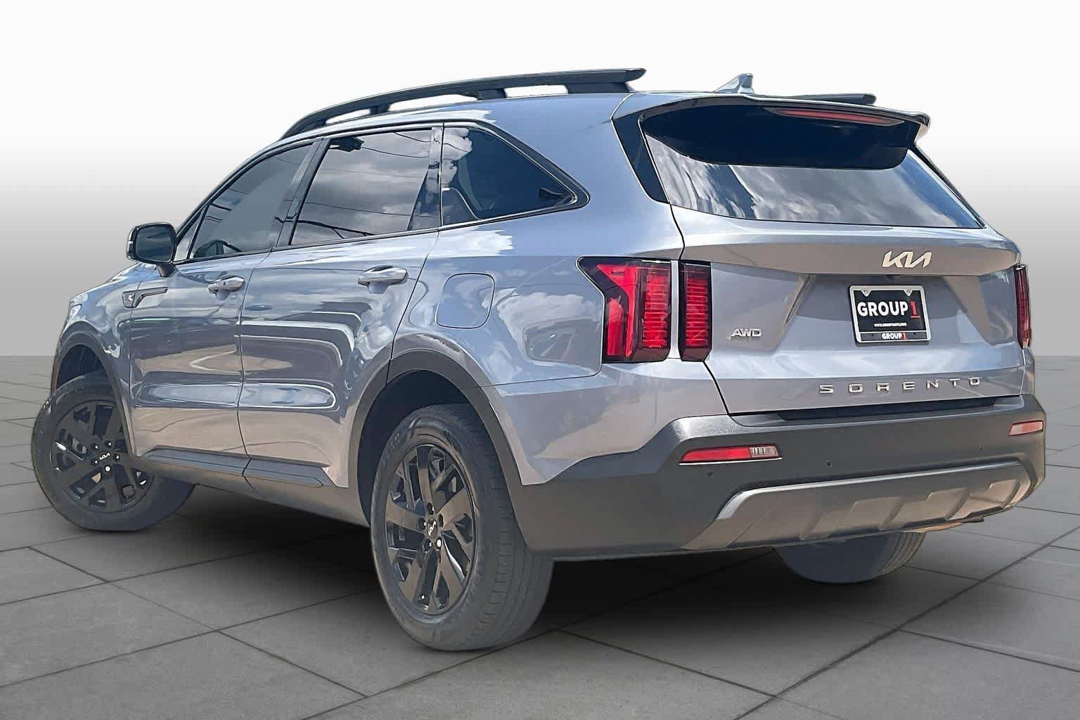 Used 2022 Kia Sorento S w/ Panoramic Sunroof Package AWD/4WD image 12