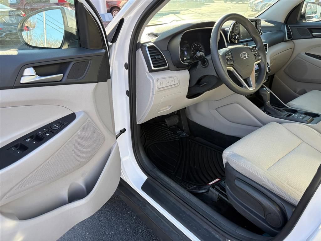 Used 2019 Hyundai Tucson SE w/ Cargo Package image 13