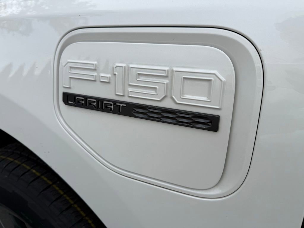 Used 2023 Ford F150 Lightning Lariat image 33
