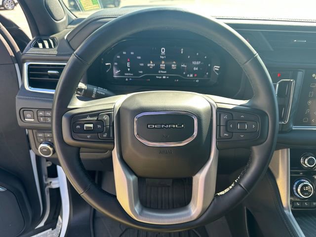 Used 2024 GMC Yukon XL Denali image 11