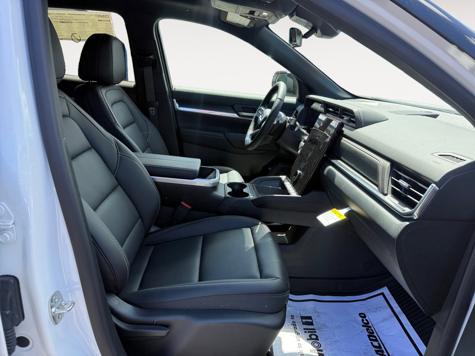 New 2026 GMC Terrain Elevation w/ Elevation Premium Package AWD/4WD image 19