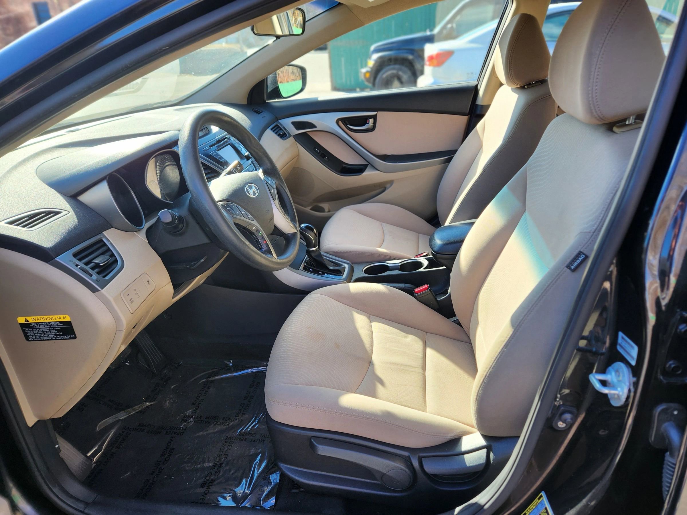 Used 2015 Hyundai Elantra SE w/ Option Group 02 FWD image 26