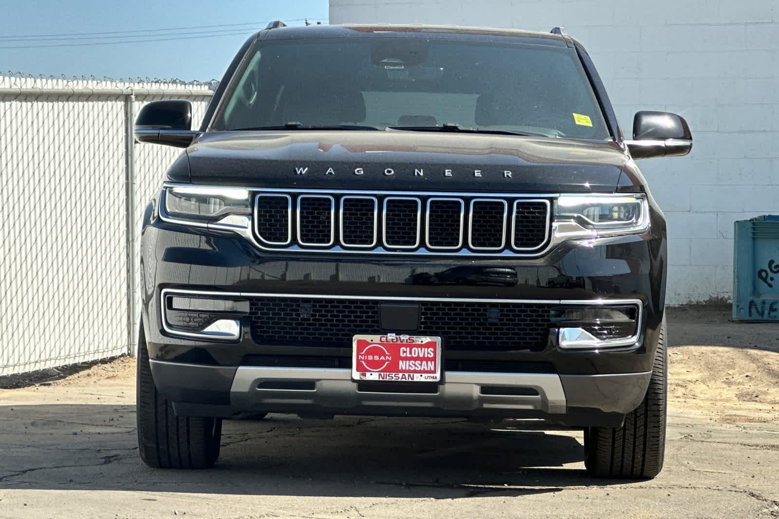 Used 2022 Jeep Wagoneer Series II RWD image 11