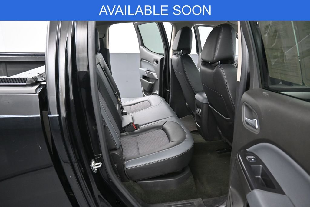 Used 2015 Chevrolet Colorado Z71 AWD/4WD image 32