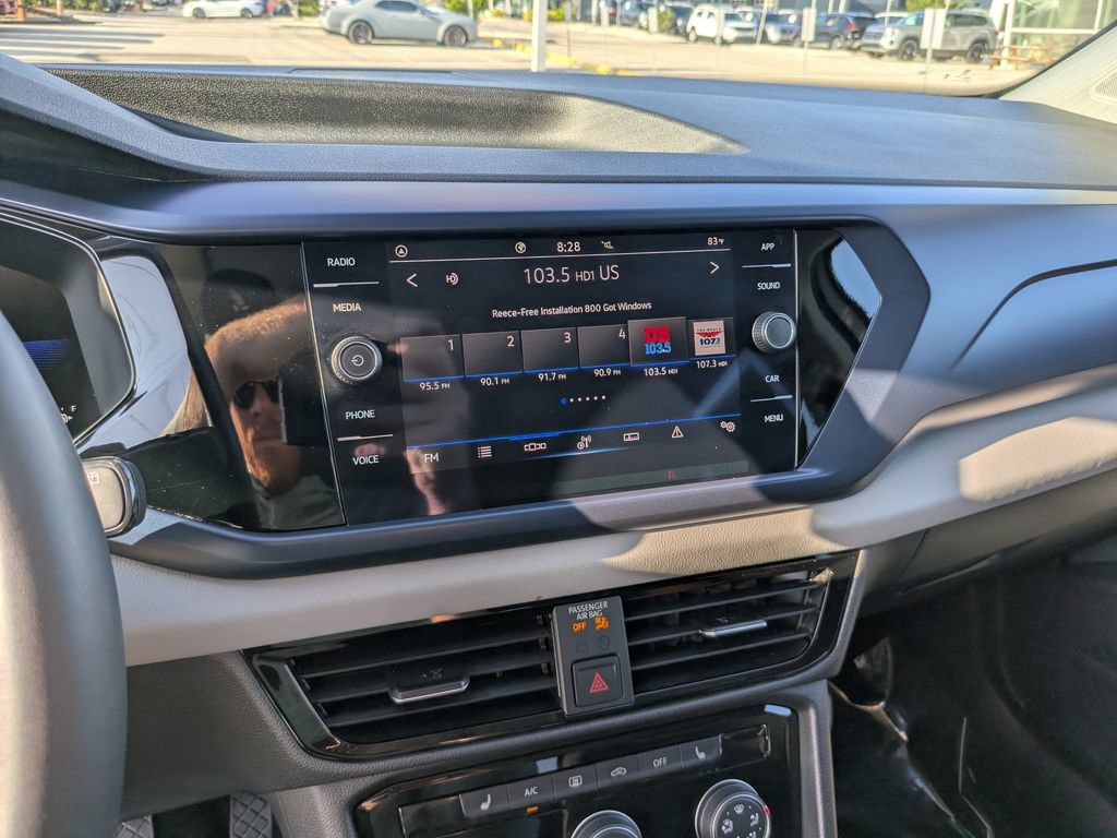 Certified 2023 Volkswagen Taos SE w/ Panoramic Sunroof Package FWD image 20
