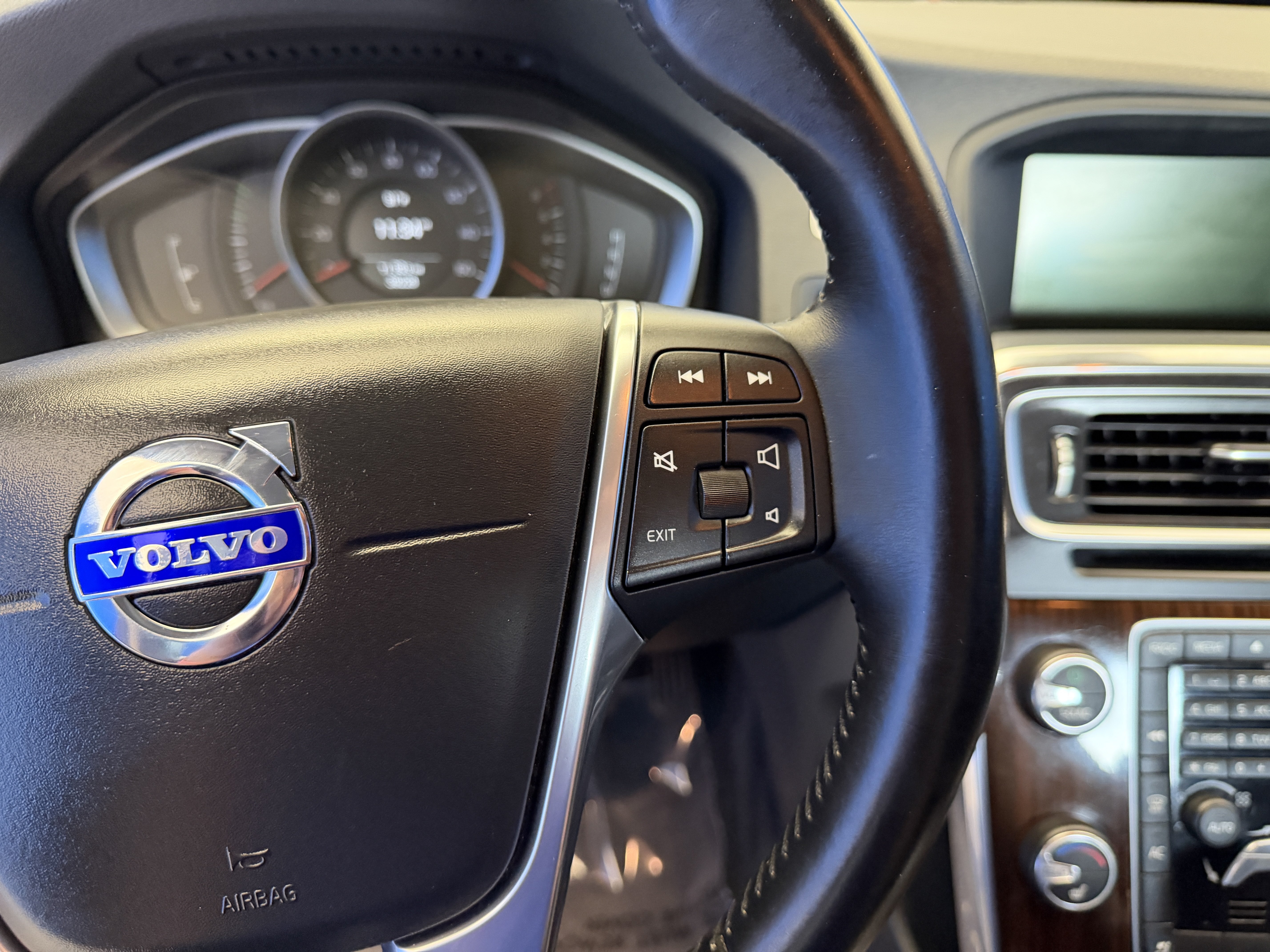 Used 2014 Volvo S60 T5 FWD image 17