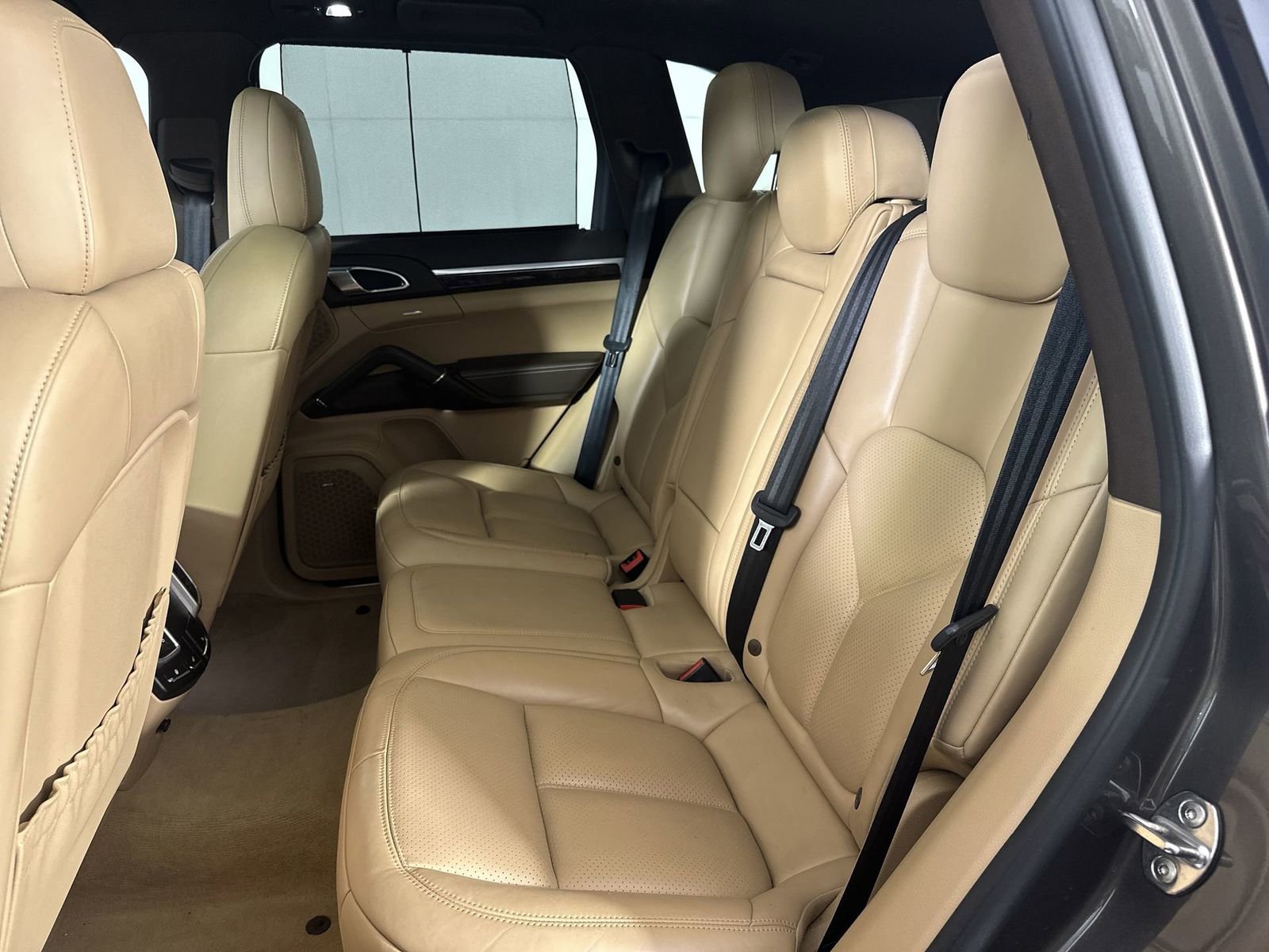 Used 2016 Porsche Cayenne S w/ Premium Plus Package image 23