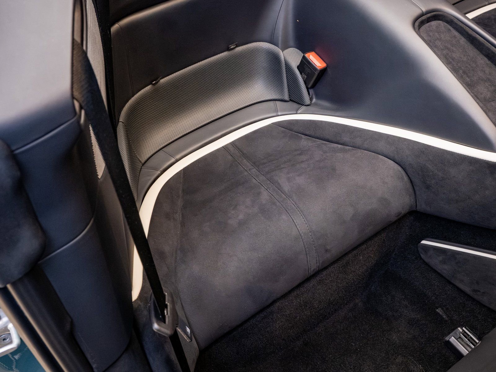 Certified 2024 Ferrari Roma Spider image 25