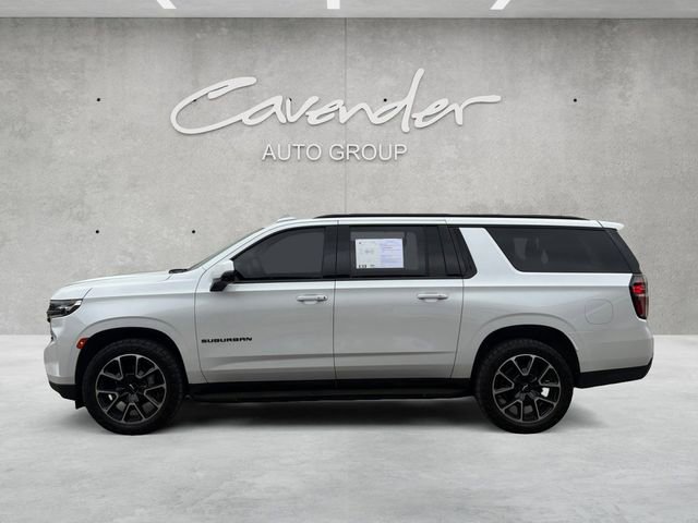 Used 2023 Chevrolet Suburban RST w/ Luxury Package AWD/4WD image 13