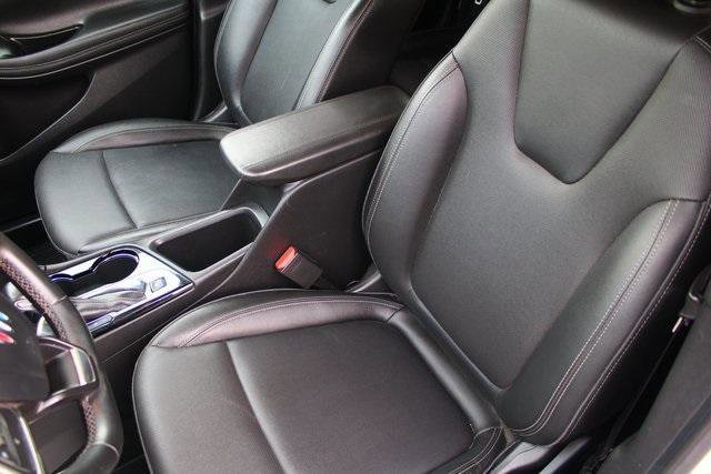 Used 2024 Buick Encore GX Sport Touring image 4