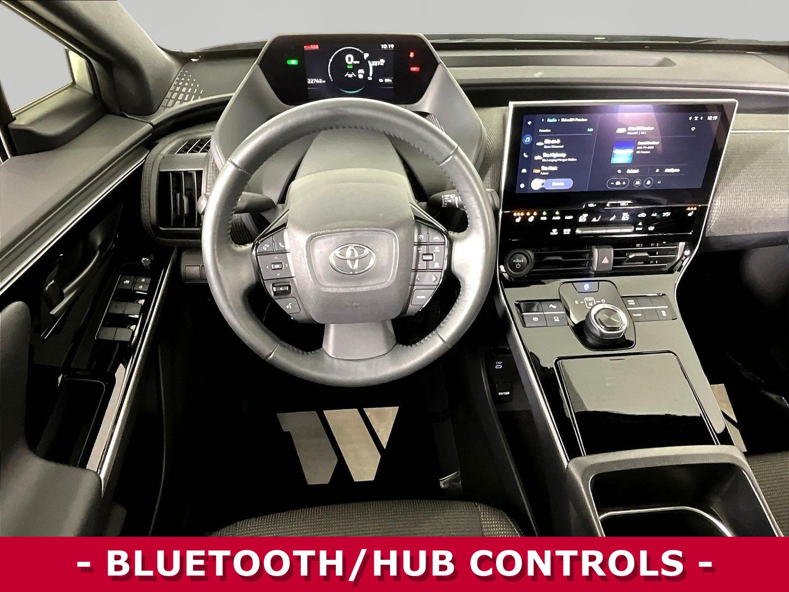 Used 2025 Toyota bZ4X FWD w/ Weather Package image 8