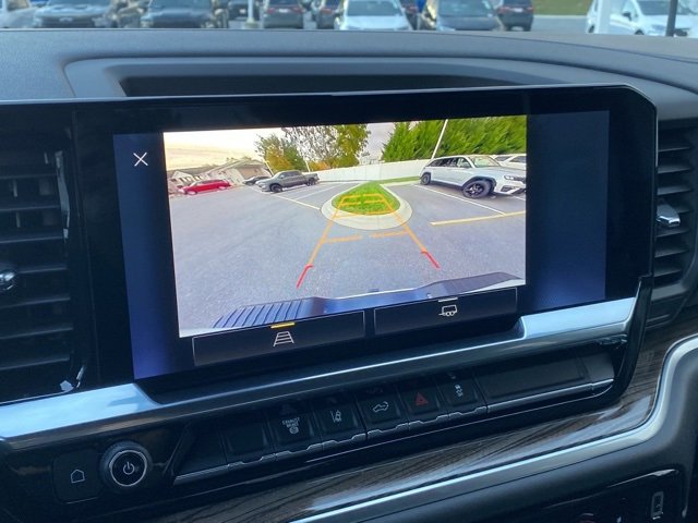 Used 2024 Chevrolet Silverado 3500 LT w/ Convenience Package image 17