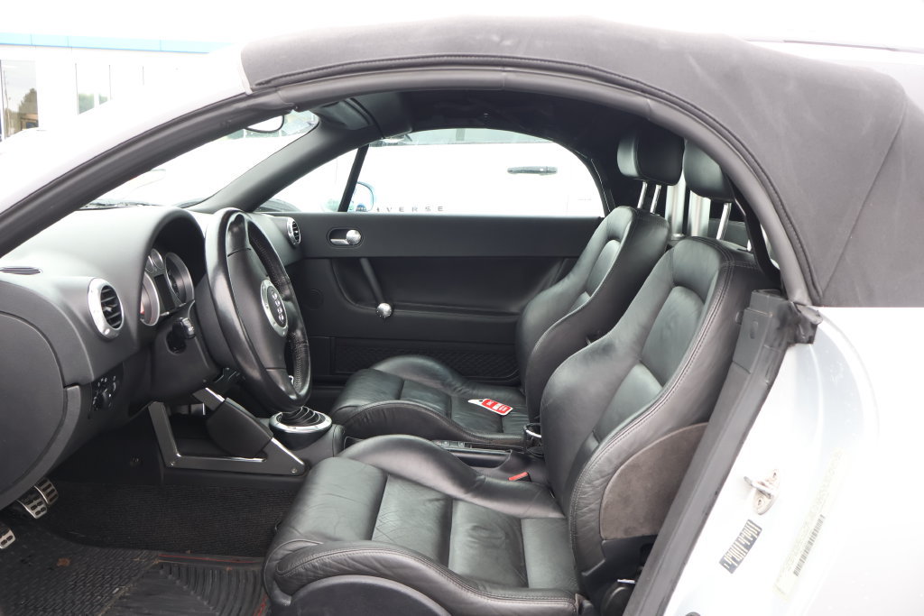 Used 2001 Audi TT 1.8T AWD/4WD image 8