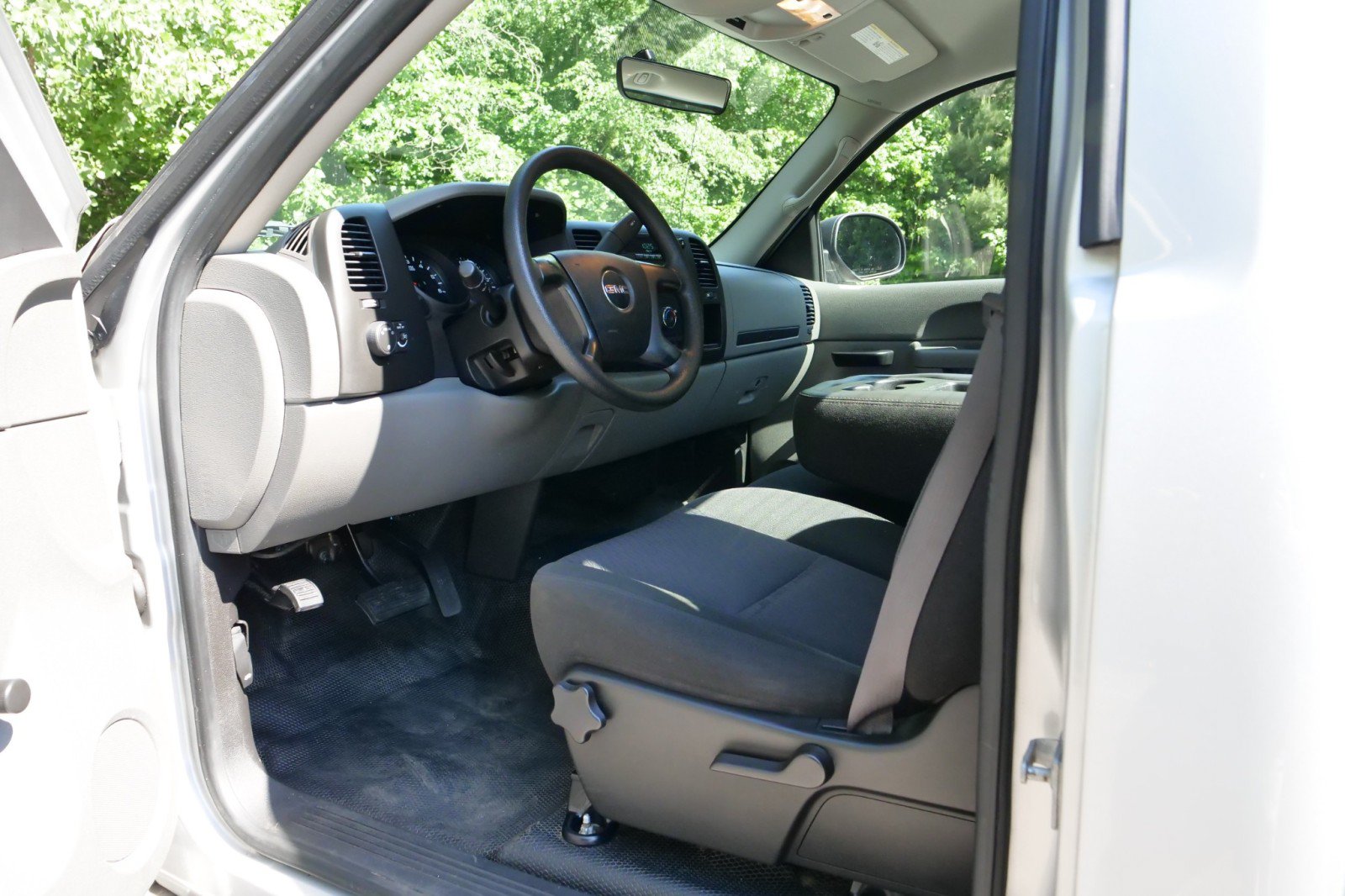 Used 2011 GMC Sierra 1500 W/T RWD image 14