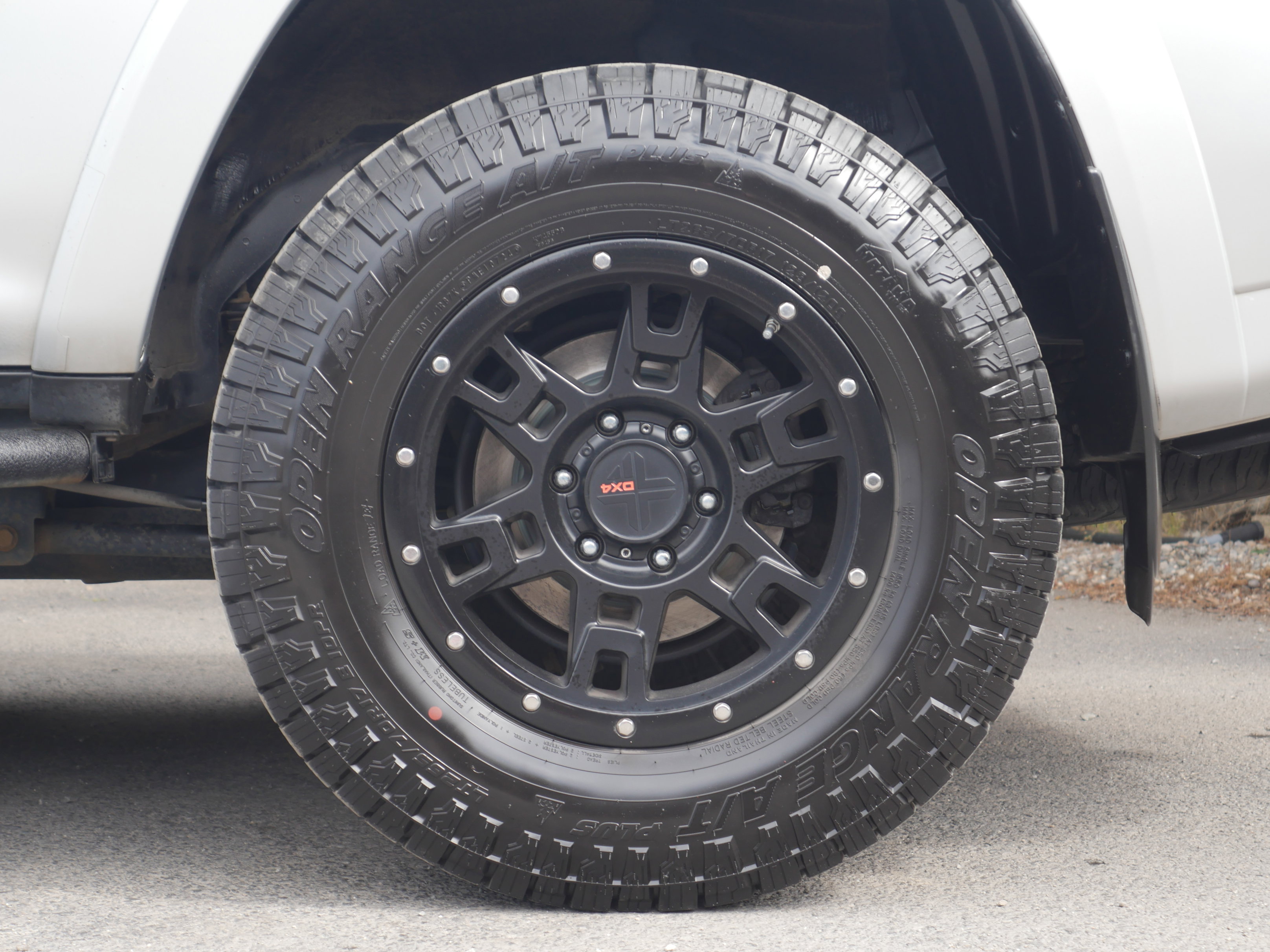 Used 2018 Toyota 4Runner SR5 AWD/4WD image 16