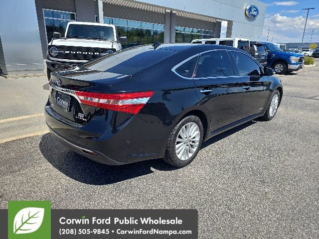 Used 2015 Toyota Avalon Limited w/ Technology Package FWD image 5