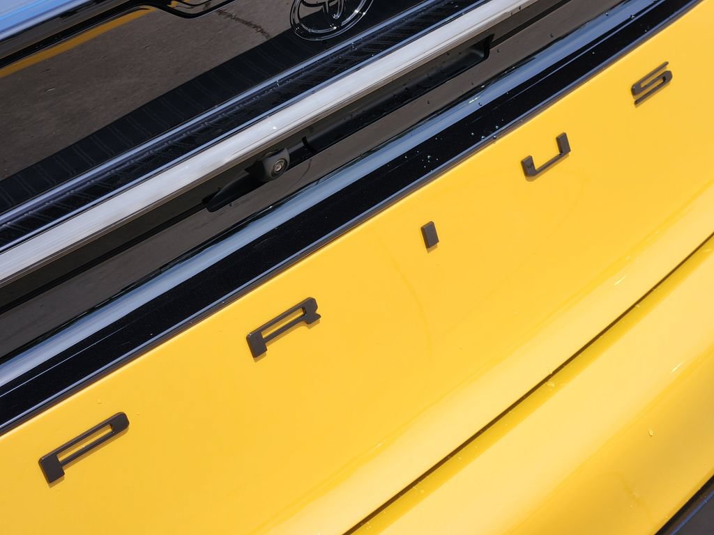 New 2026 Toyota Prius Plug-In Hybrid FWD image 7