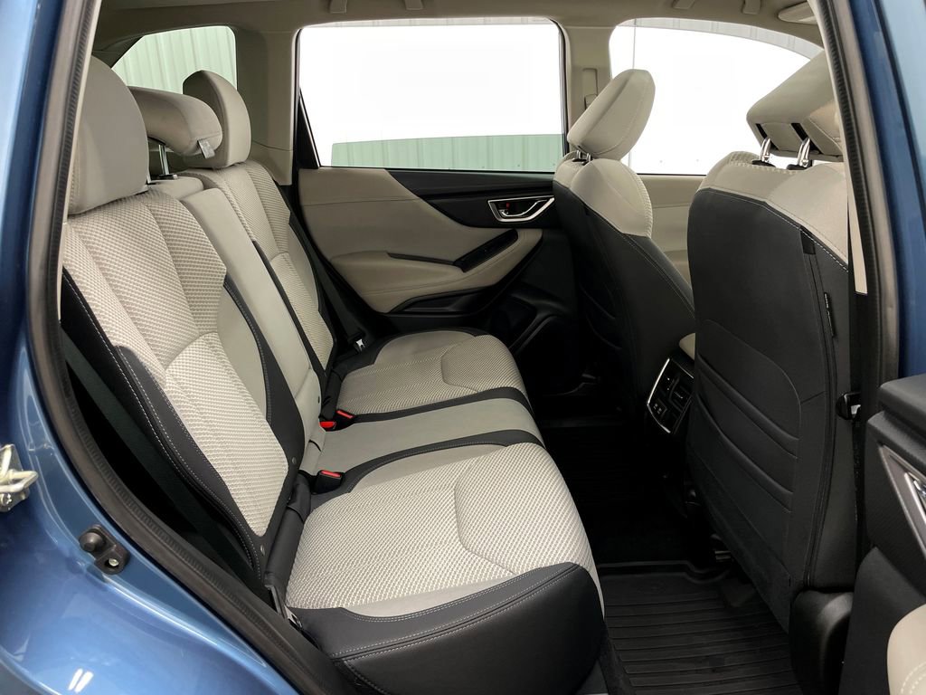 Used 2022 Subaru Forester Premium AWD/4WD image 43