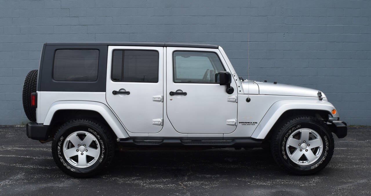 Used 2010 Jeep Wrangler Unlimited Sahara w/ Trailer Tow Group AWD/4WD image 18
