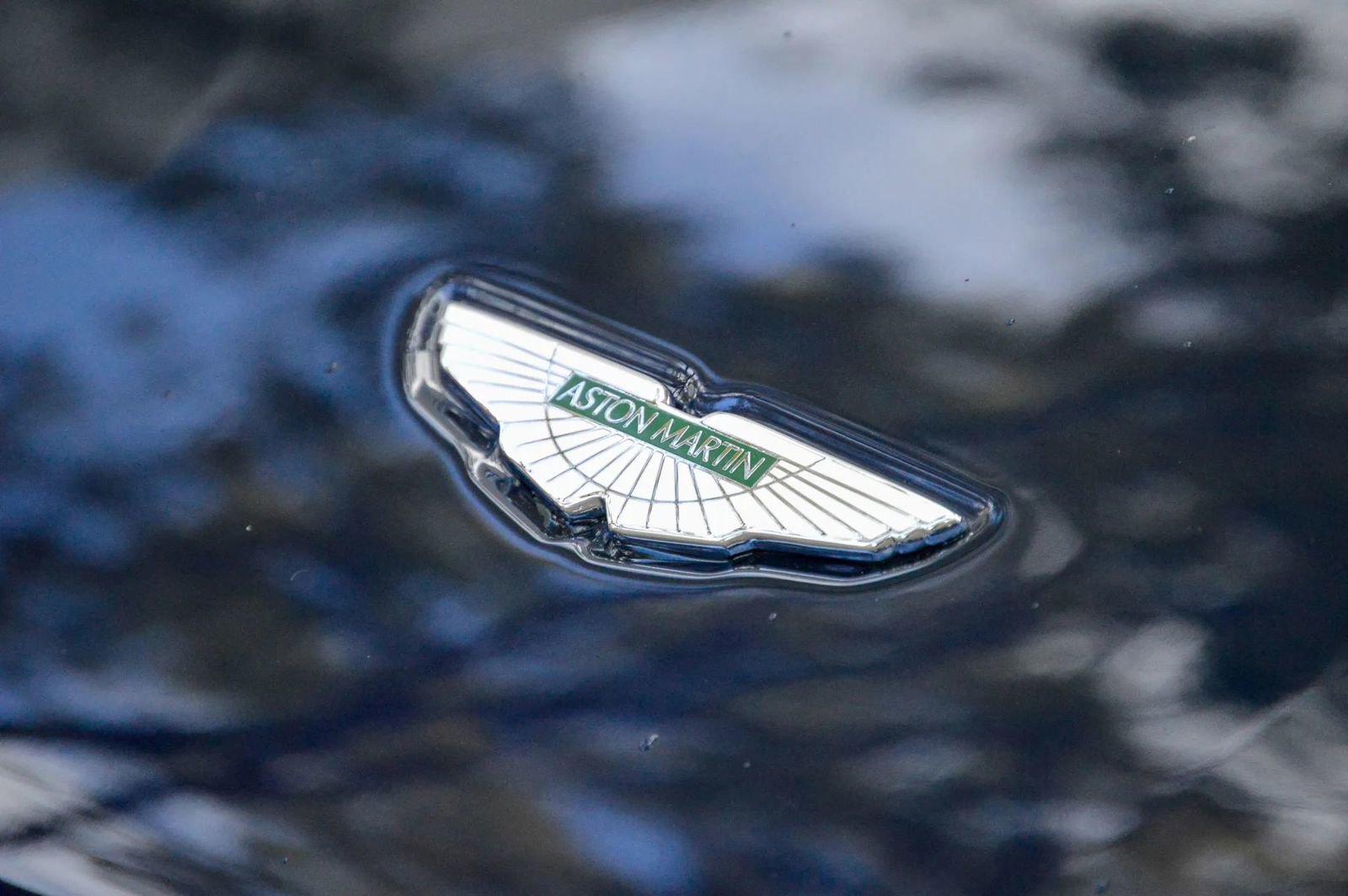 Used 2008 Aston Martin V8 Vantage Coupe image 4