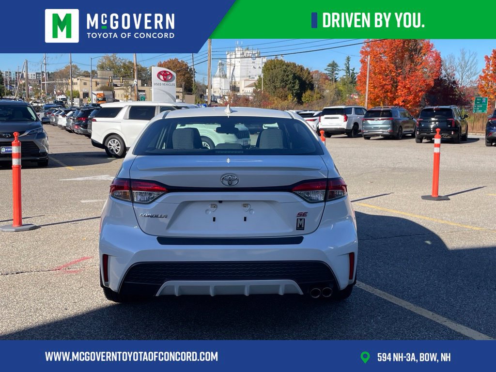 Used 2021 Toyota Corolla SE FWD image 4