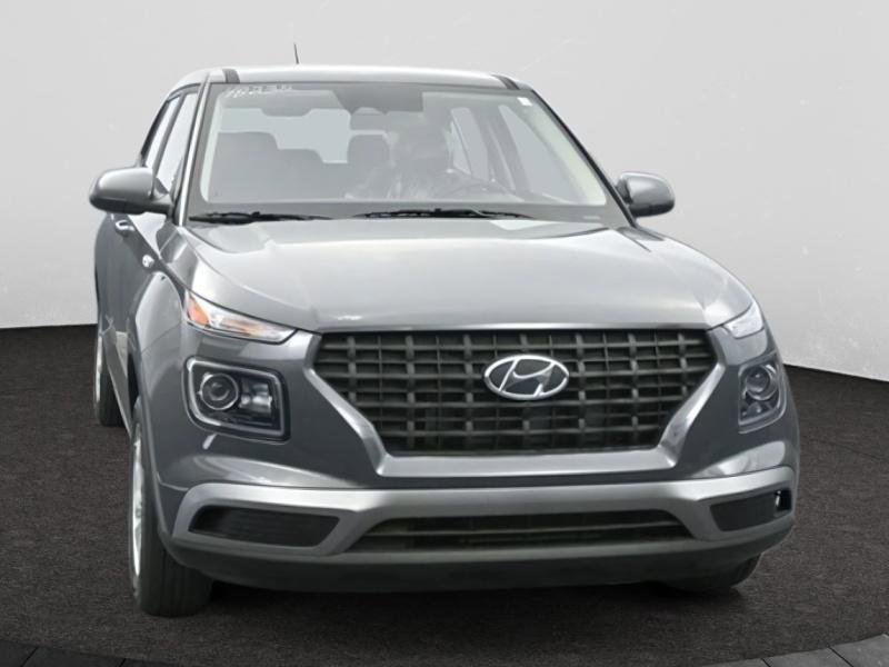 Used 2025 Hyundai Venue SE