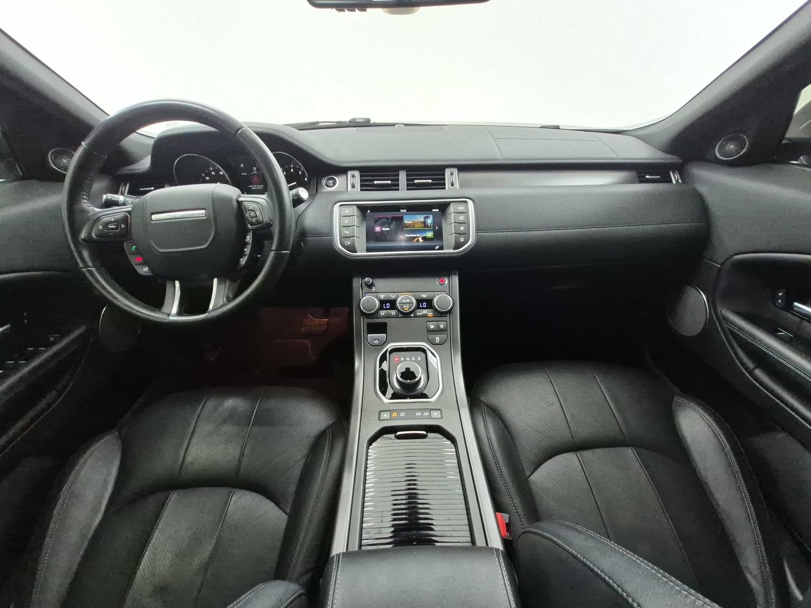 Used 2018 Land Rover Range Rover Evoque SE AWD/4WD image 20