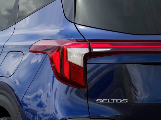 New 2026 Kia Seltos LX FWD image 11