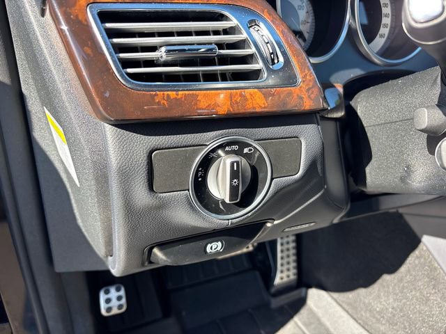 Used 2014 Mercedes-Benz CLS 550 4MATIC w/ Premium 1 Package image 17