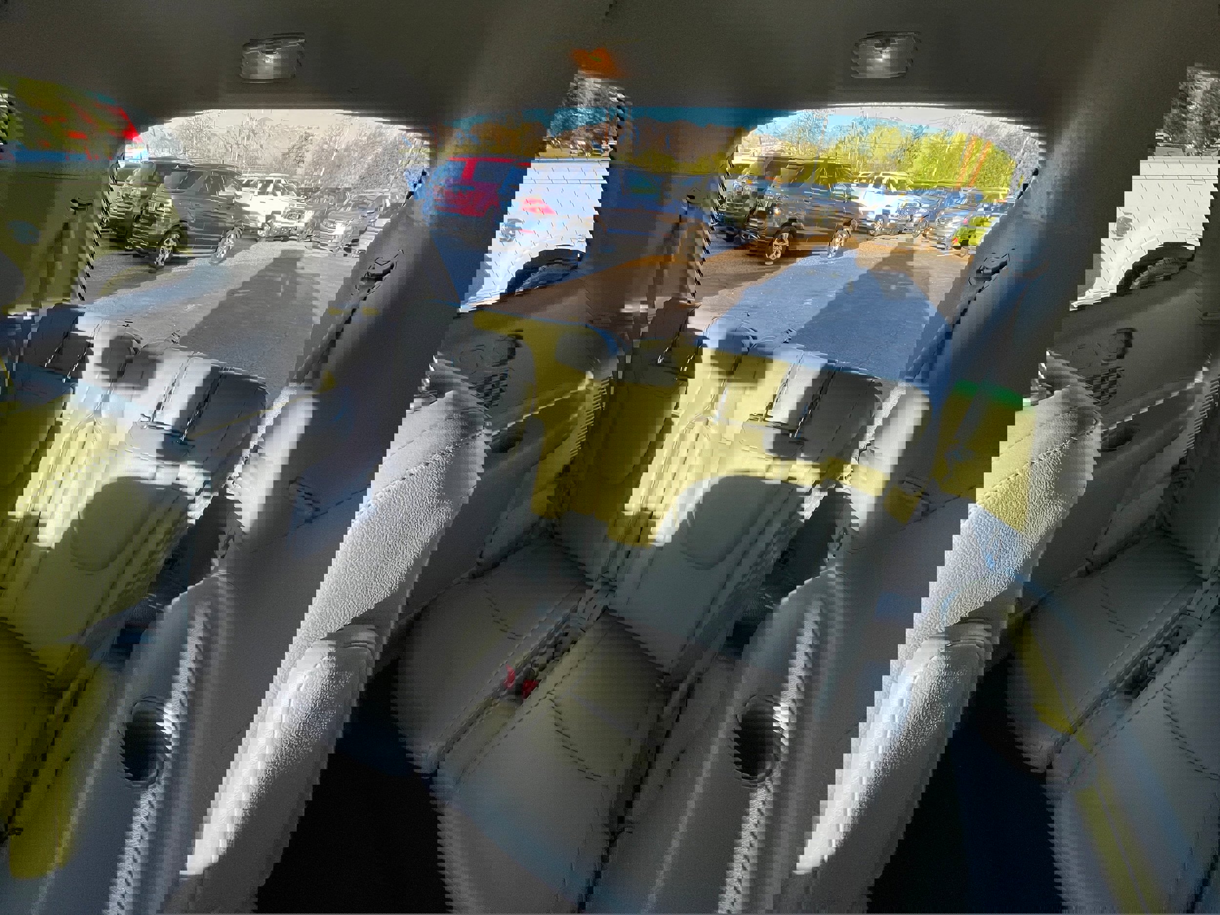 Used 2013 Toyota Highlander SE image 24