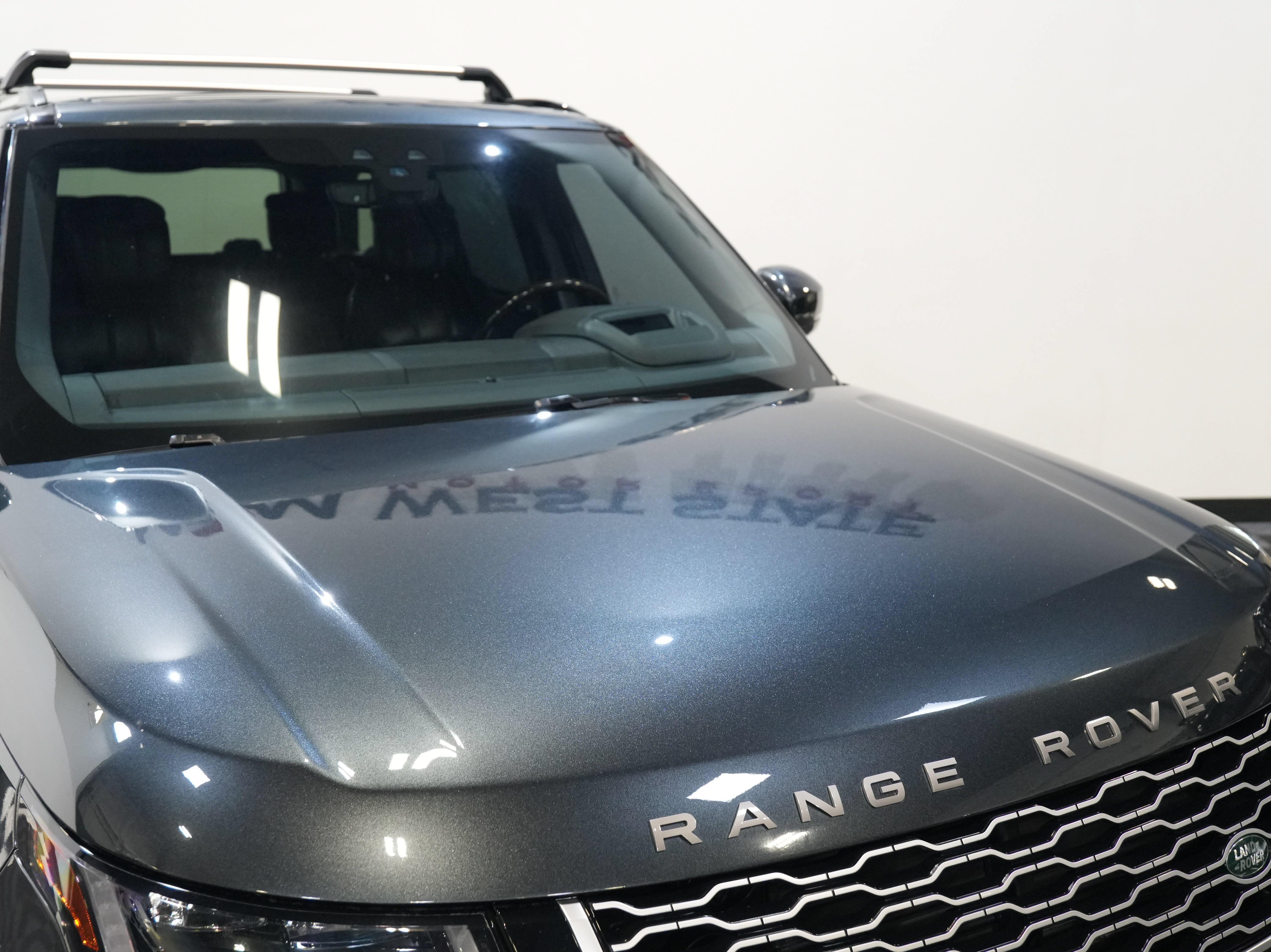 Used 2018 Land Rover Range Rover Long Wheelbase Autobiography AWD/4WD image 12