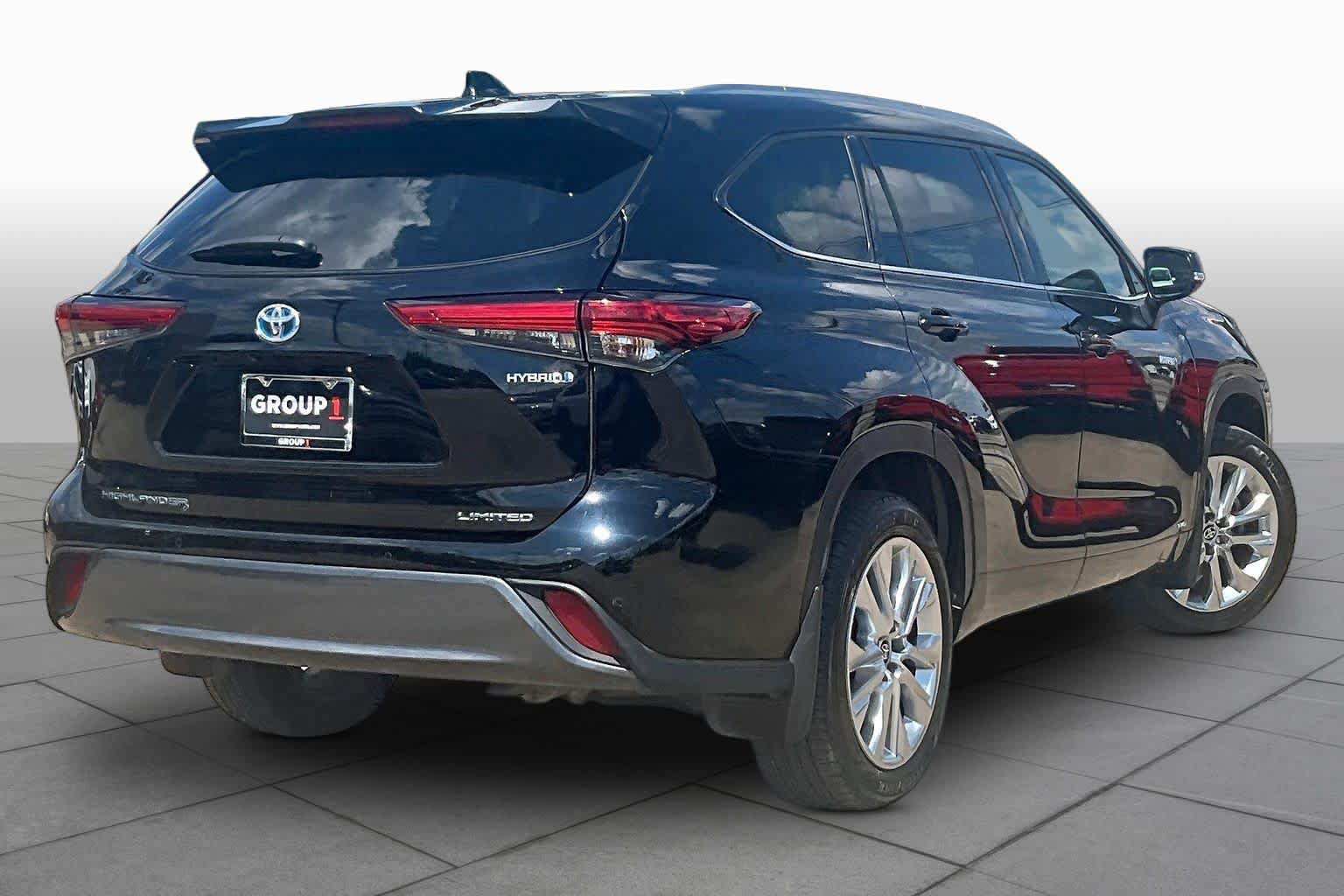 Used 2021 Toyota Highlander Limited AWD/4WD image 13