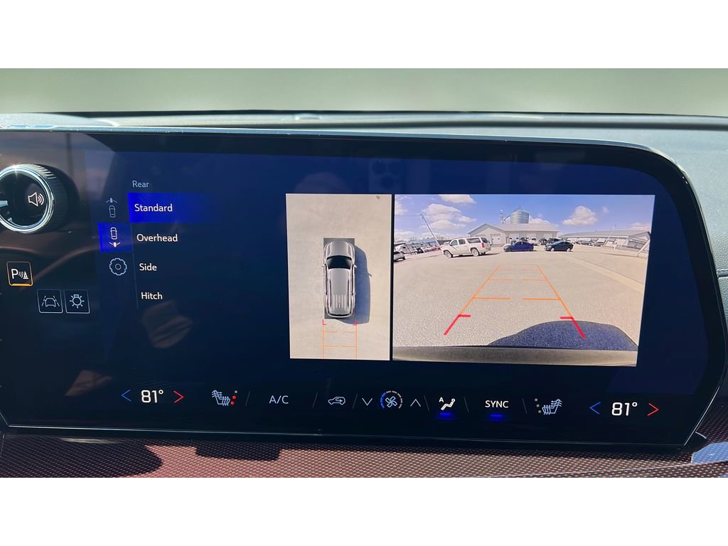 Certified 2025 Chevrolet Traverse Z71 w/ Driver Confidence Package image 19