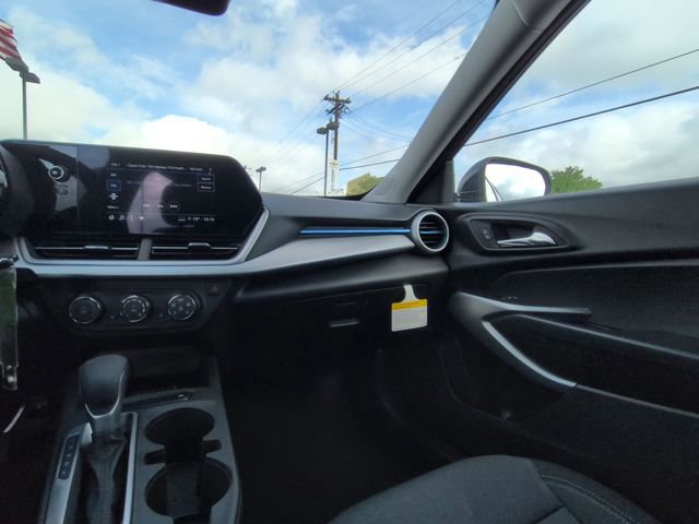 New 2026 Chevrolet Trax LS image 3