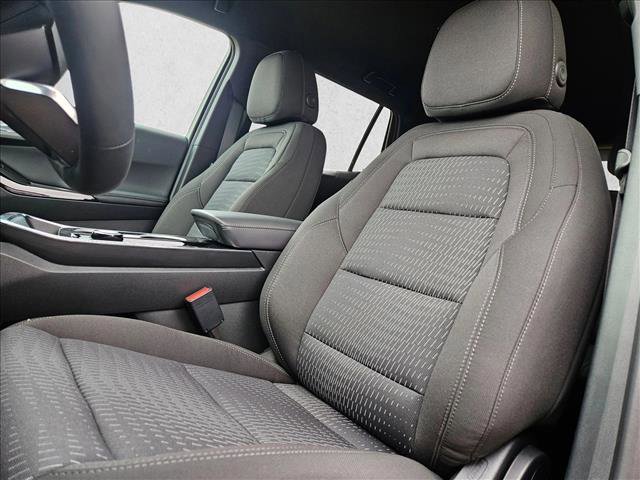 New 2026 Chevrolet Equinox LT image 4