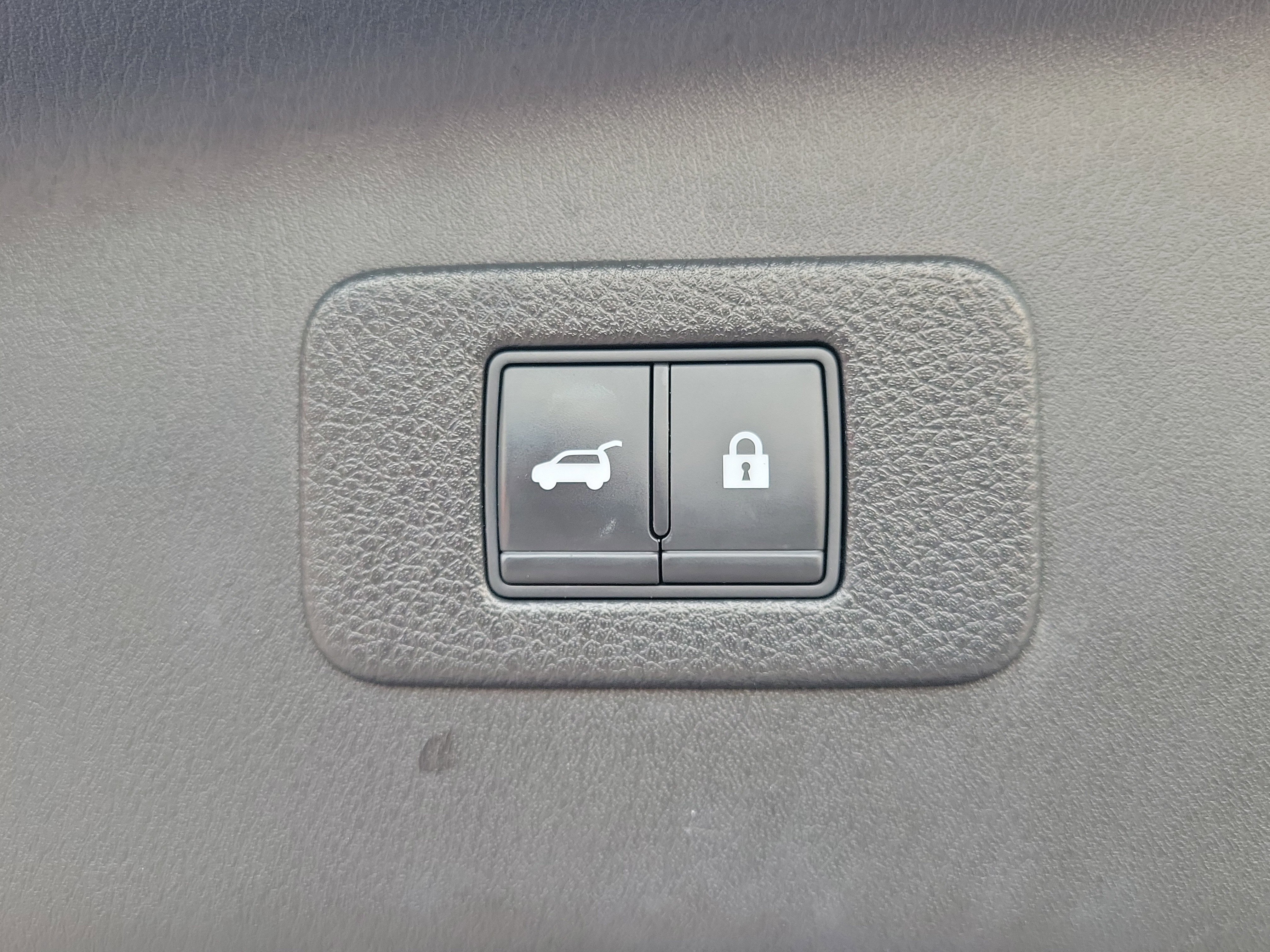 Certified 2022 Nissan Armada SV w/ SV Appearance Package image 35