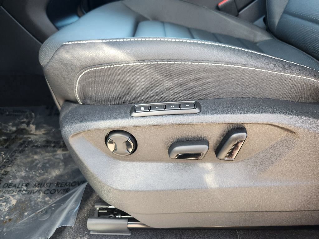 New 2026 Volkswagen Atlas Cross Sport SEL R-Line image 13