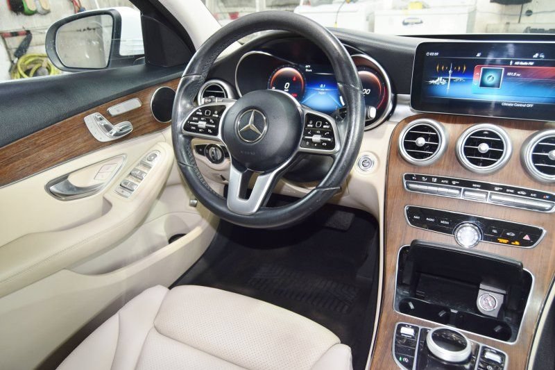 Used 2021 Mercedes-Benz C 300 Sedan image 23