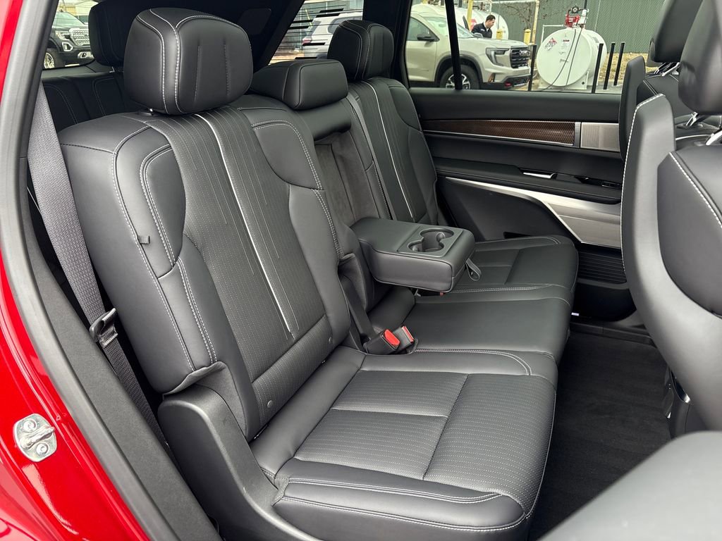 New 2026 Cadillac Vistiq Luxury image 51