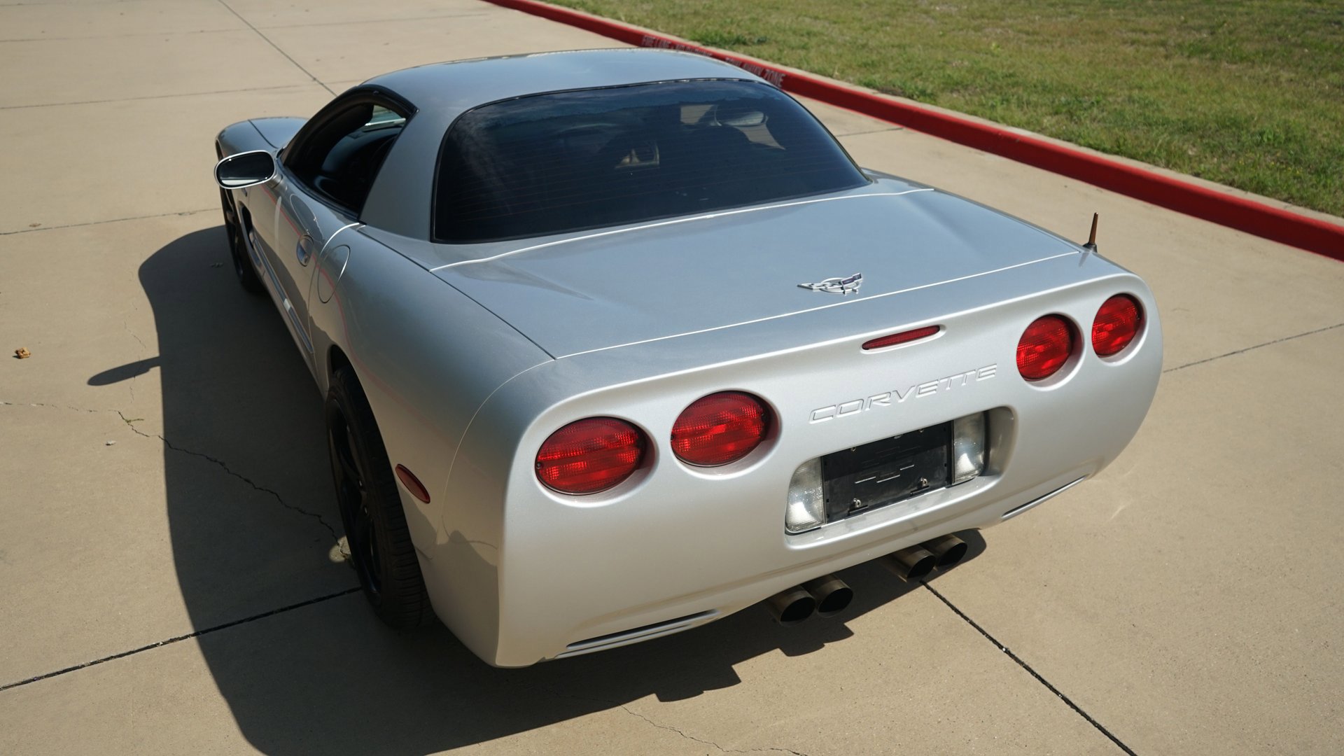 Used 2003 Chevrolet Corvette Z06 w/ Memory Package, 3 Drivers RWD image 8