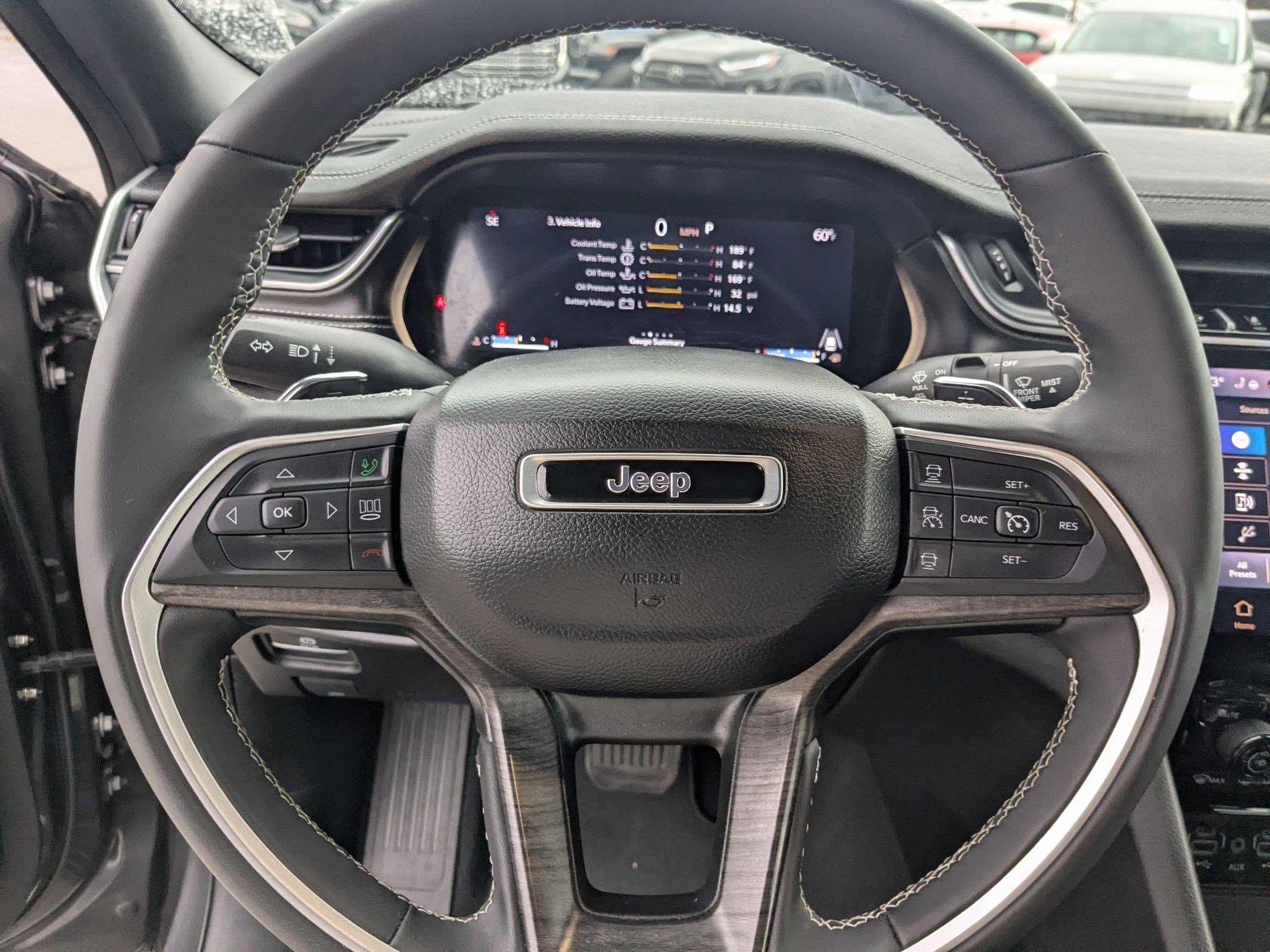 Used 2024 Jeep Grand Cherokee L Limited w/ Luxury Tech Group II image 18