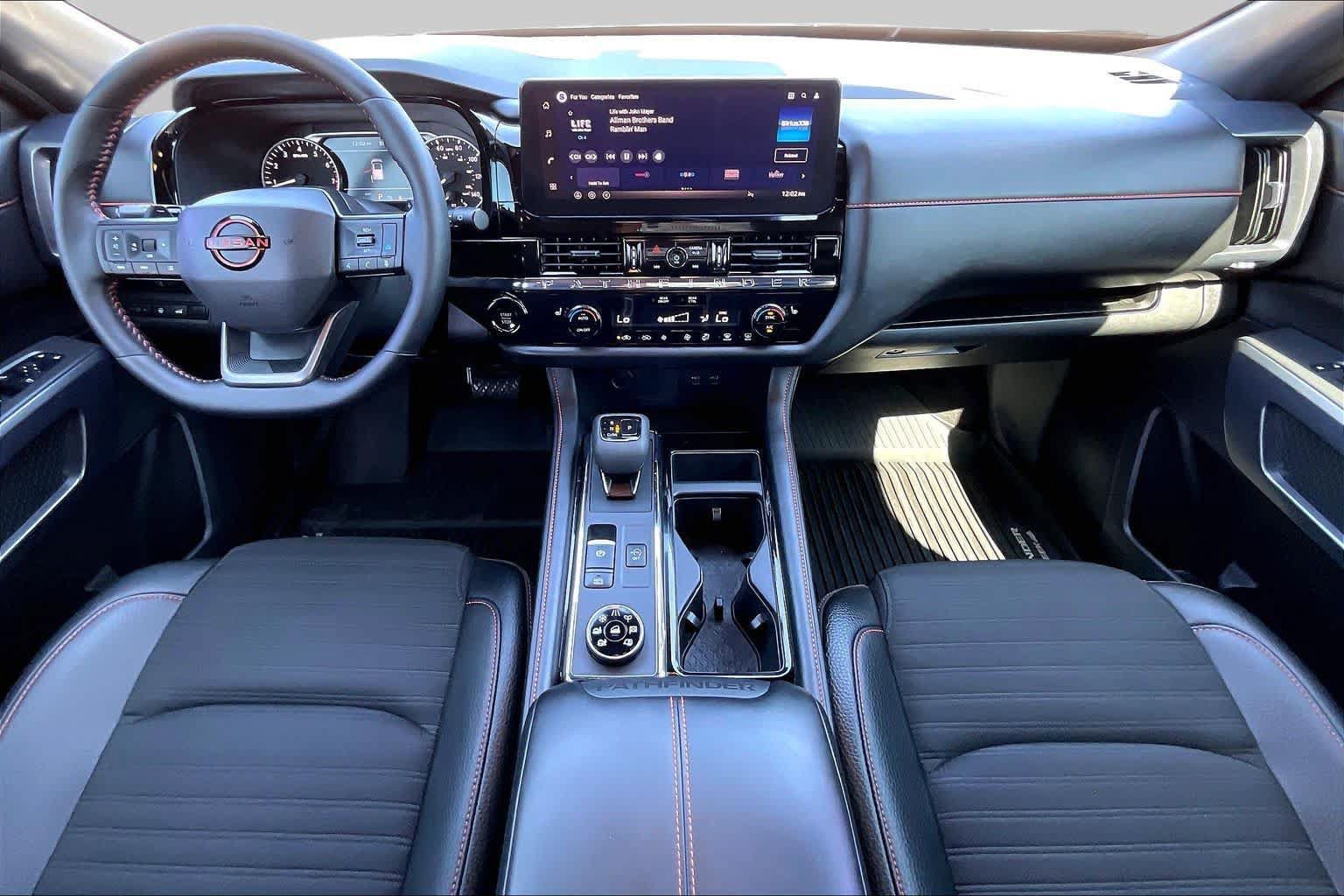 Used 2026 Nissan Pathfinder Rock Creek AWD/4WD image 14